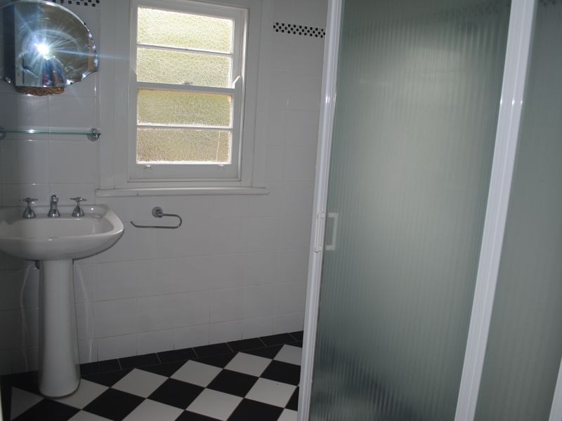 139 Carthage Street, Tamworth NSW 2340
