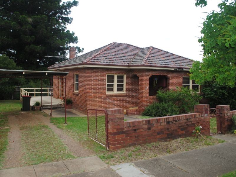 139 Carthage Street, Tamworth NSW 2340