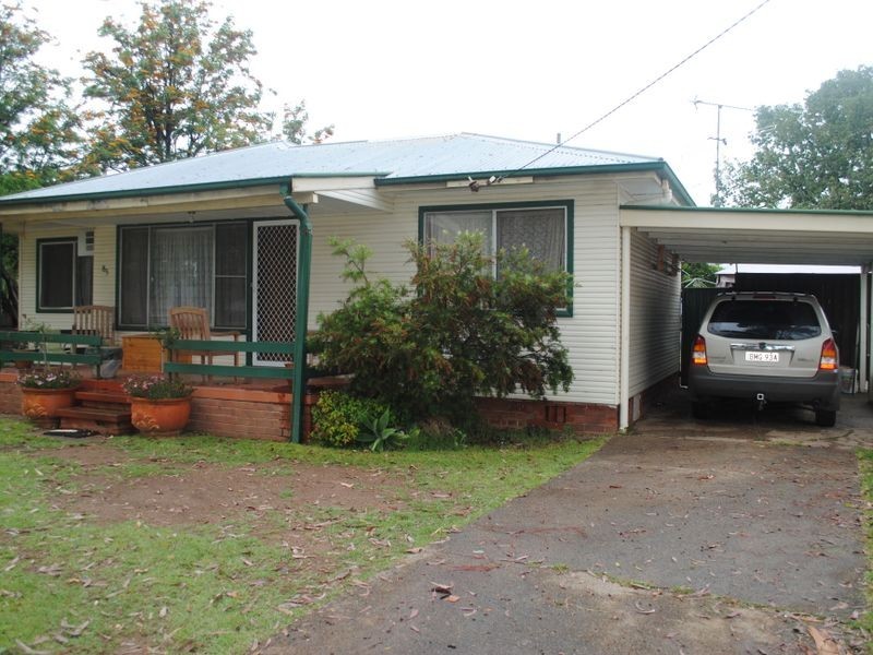 85 Robert Street, Tamworth NSW 2340