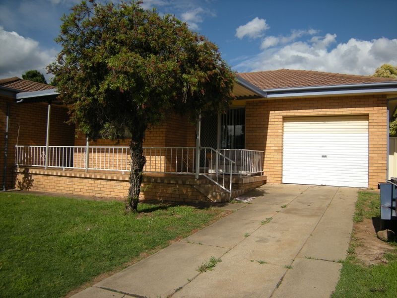 15 Nancy Street, Tamworth NSW 2340