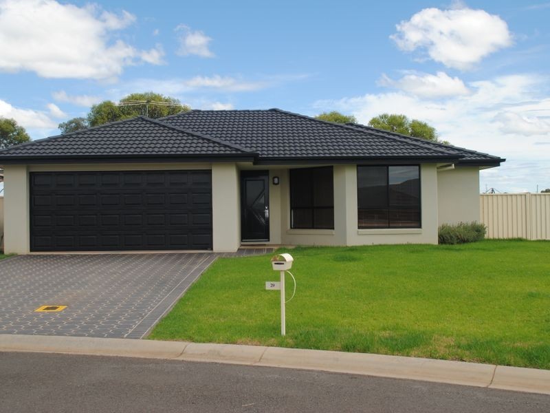 29 Cunningham Street, Tamworth NSW 2340