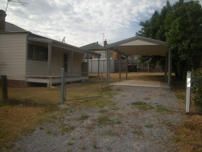 99 Crown Street, Tamworth NSW 2340