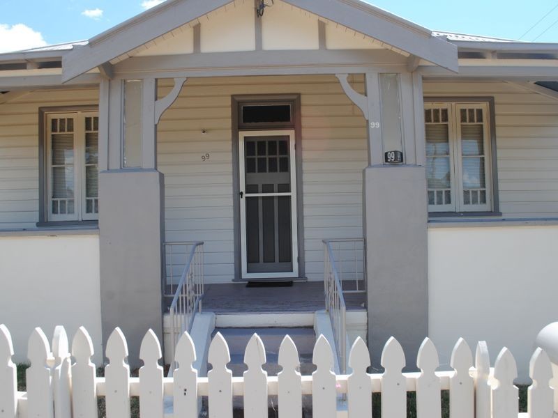 99 Crown Street, Tamworth NSW 2340