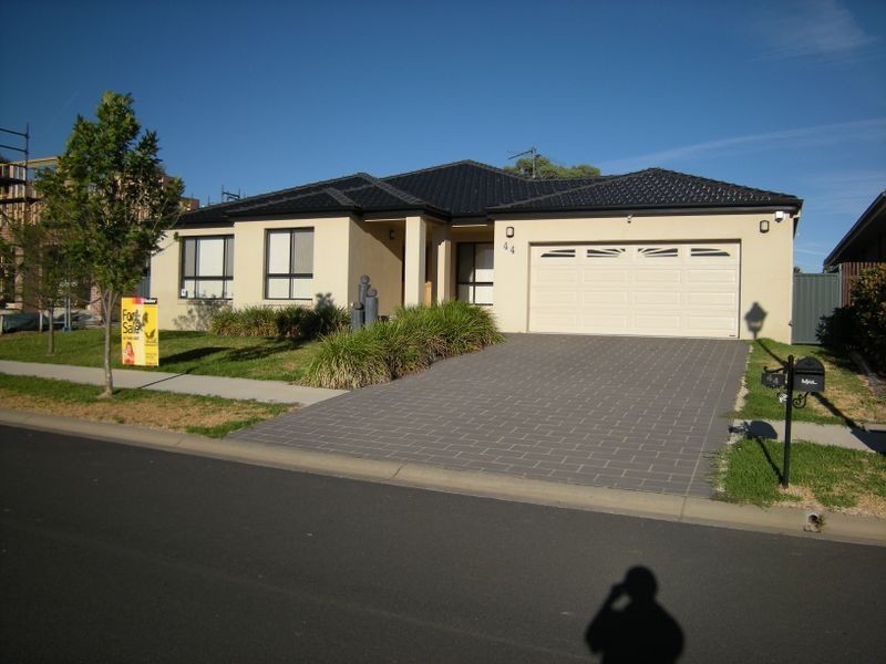44 The Heights, Tamworth NSW 2340