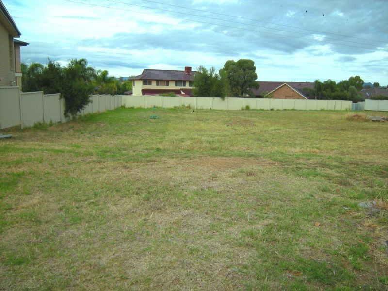 37 Ebony Close, Tamworth NSW 2340