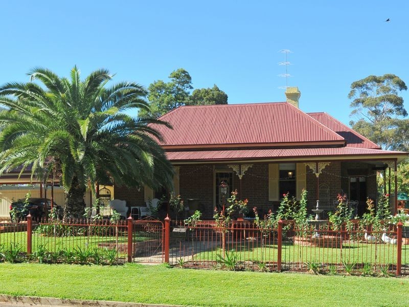 65 Hill Street, Tamworth NSW 2340