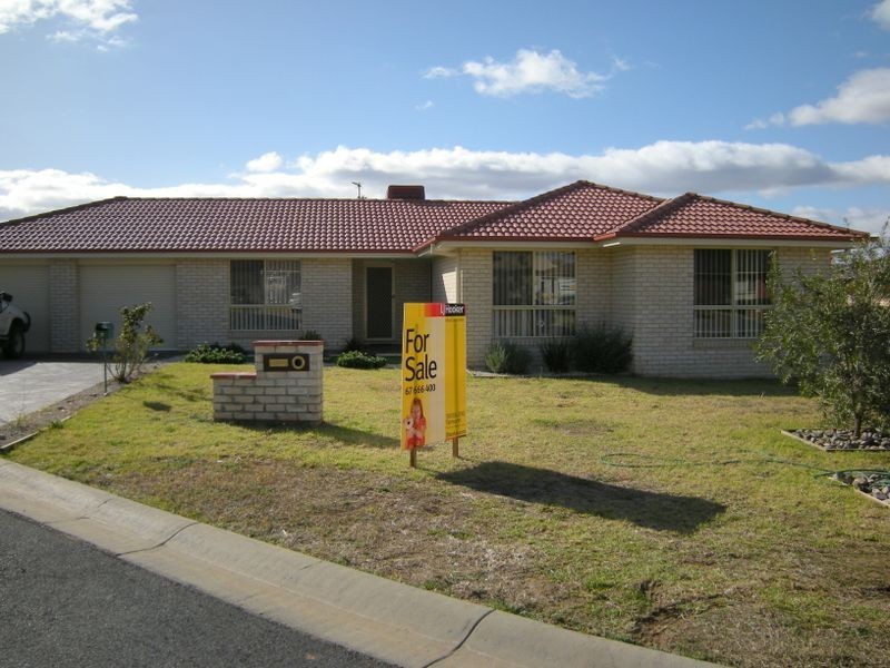 6 Stanley Close, Tamworth NSW 2340