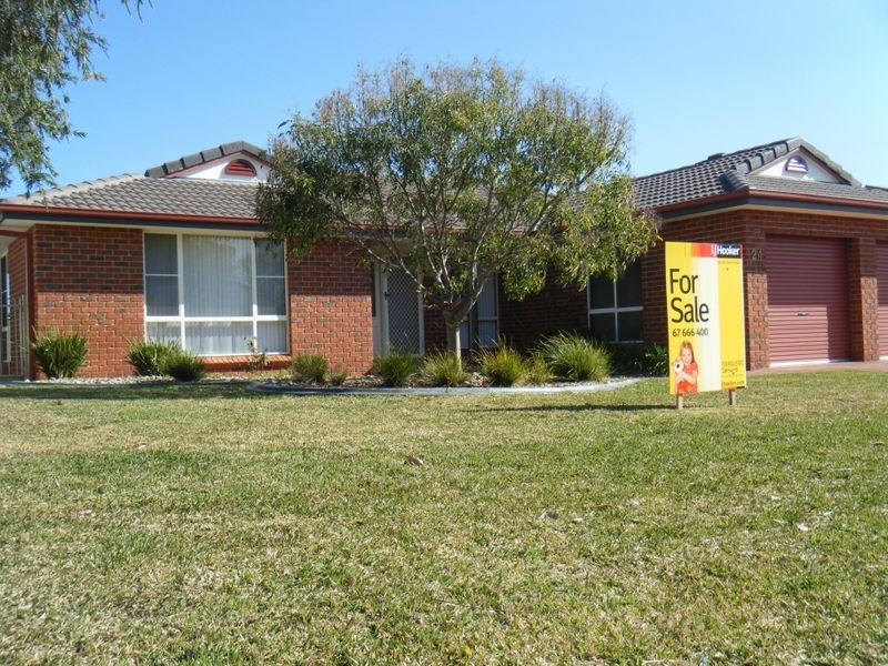 24 Wahroonga Drive, Tamworth NSW 2340
