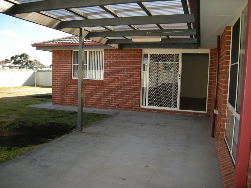 24 Wahroonga Drive, Tamworth NSW 2340