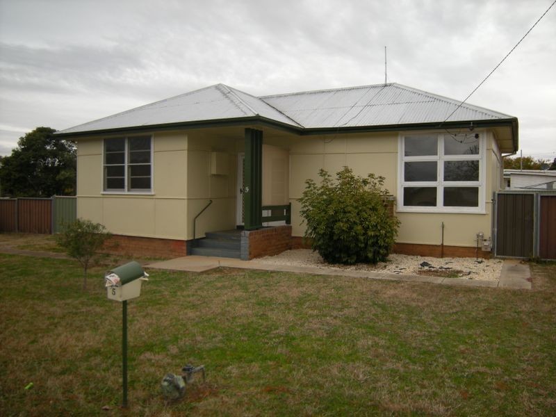 5 Susanne Street, Tamworth NSW 2340