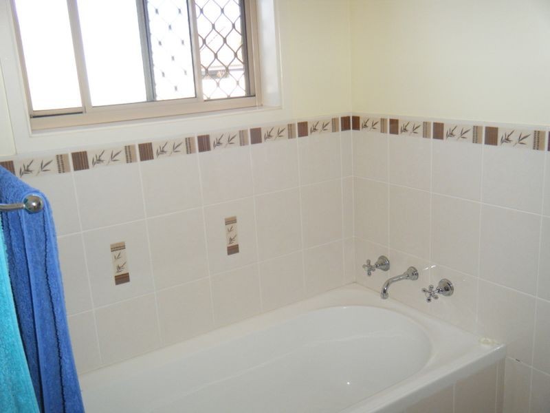 16 Warburton Drive, Tamworth NSW 2340