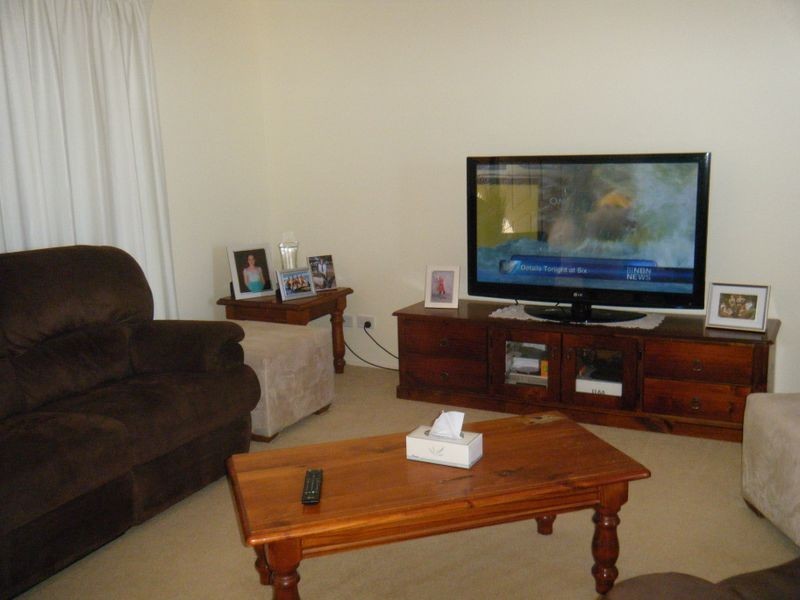 16 Warburton Drive, Tamworth NSW 2340