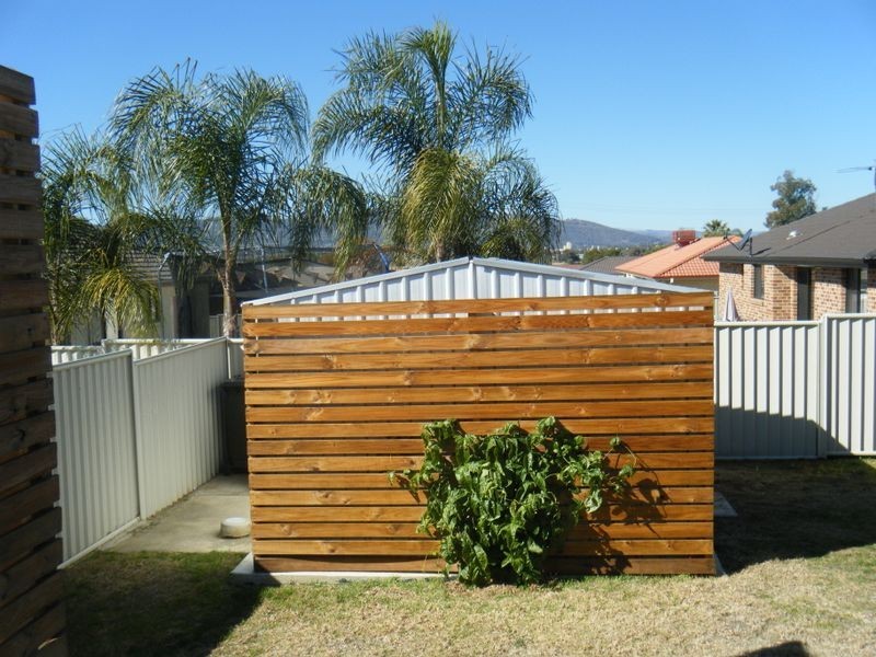 16 Warburton Drive, Tamworth NSW 2340