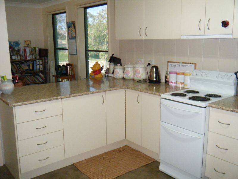 1 Waree Drive, Tamworth NSW 2340