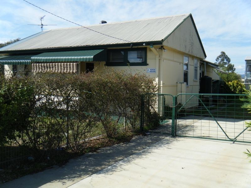 15 Woodward Avenue, Tamworth NSW 2340