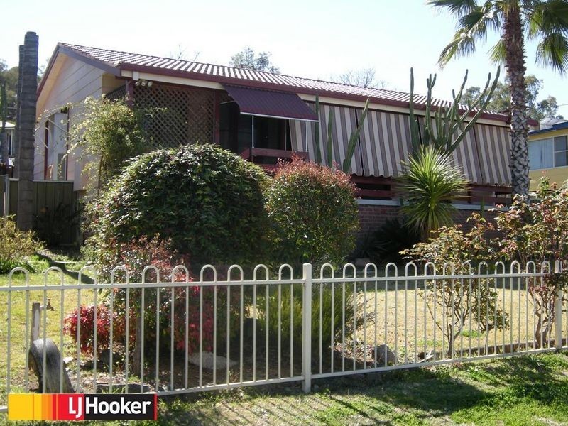 38 Kirkham Crescent, Tamworth NSW 2340