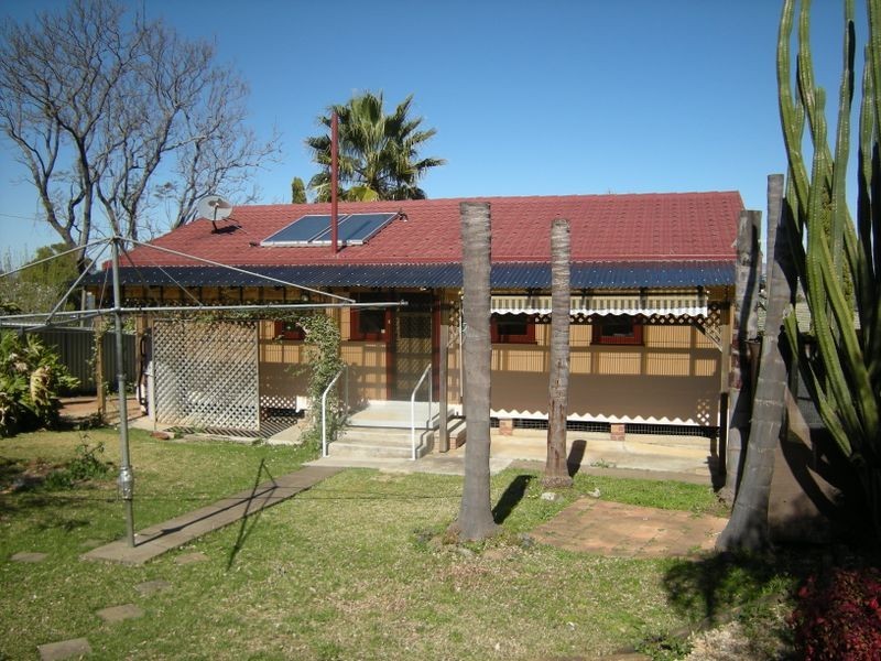 38 Kirkham Crescent, Tamworth NSW 2340