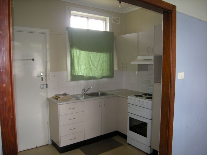 12-12a Thompson Crescent, Tamworth NSW 2340