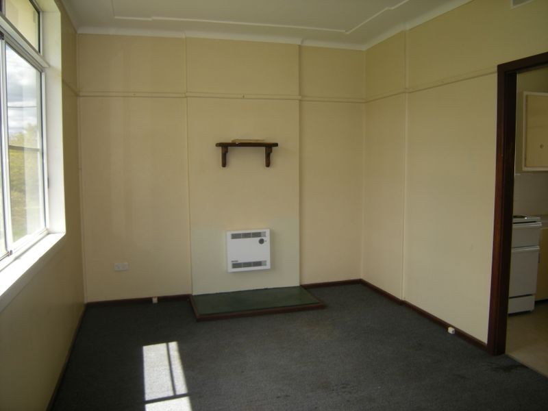 12-12a Thompson Crescent, Tamworth NSW 2340