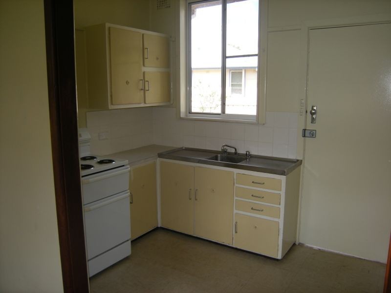 12-12a Thompson Crescent, Tamworth NSW 2340