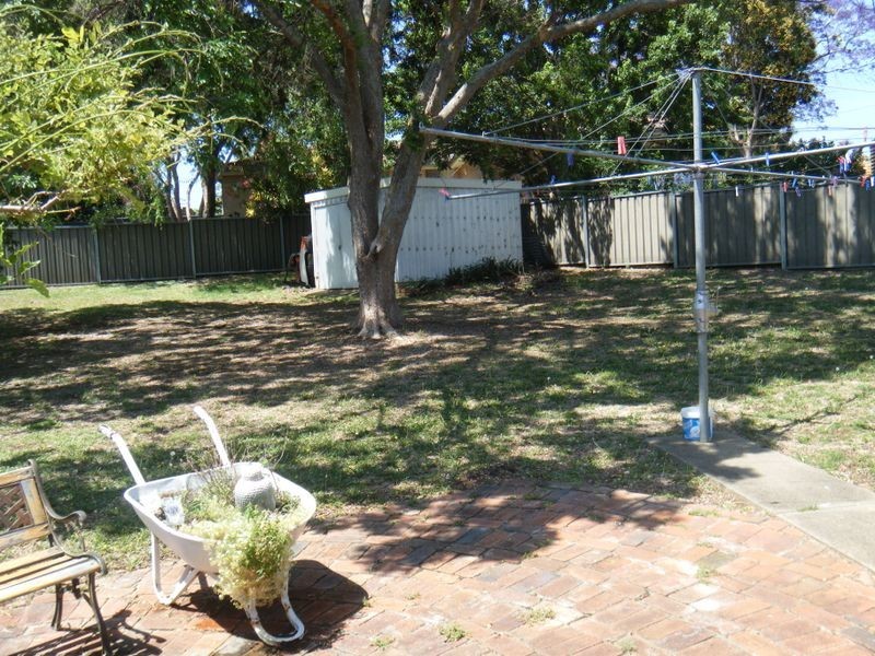 4 Barreng Street, Tamworth NSW 2340