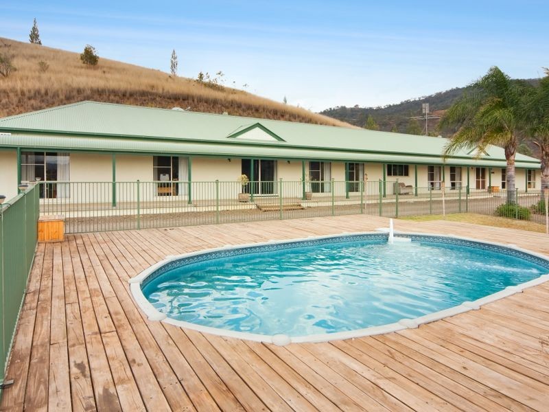 Tintinhull NSW 2352