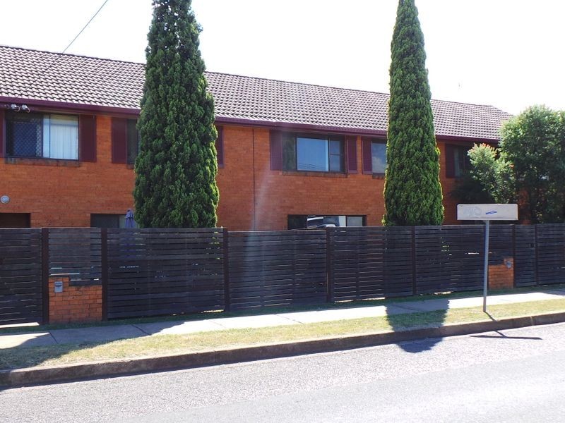 2/33 Florence Lane, Tamworth NSW 2340