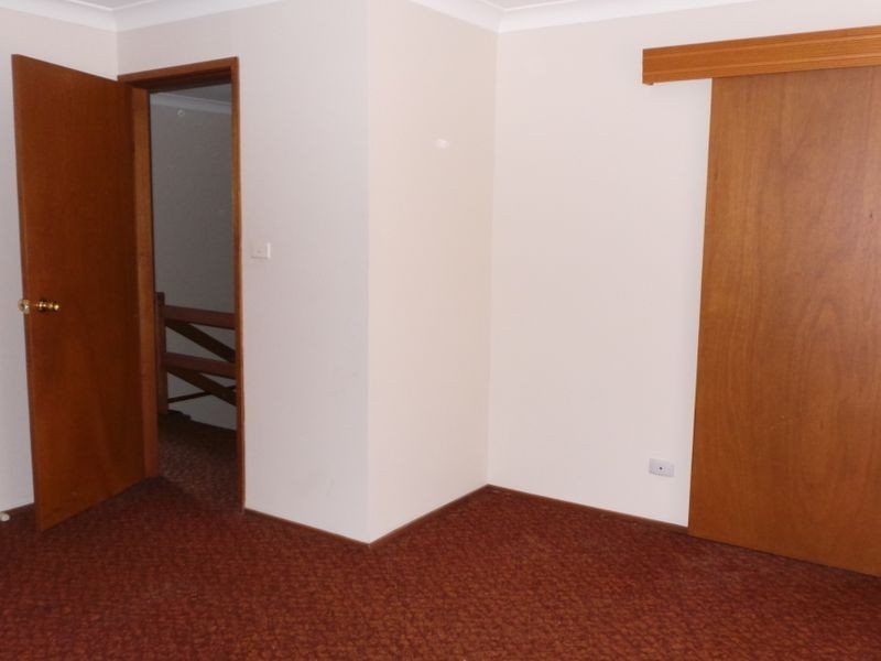 2/33 Florence Lane, Tamworth NSW 2340