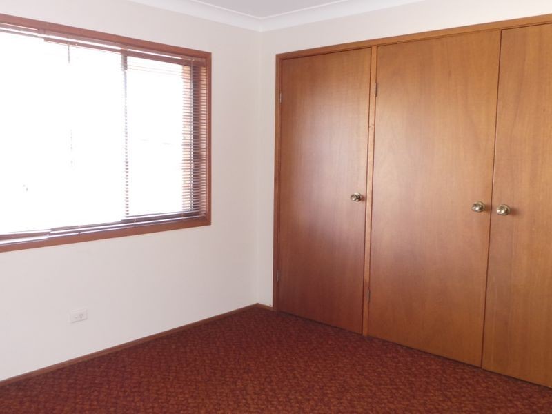 2/33 Florence Lane, Tamworth NSW 2340