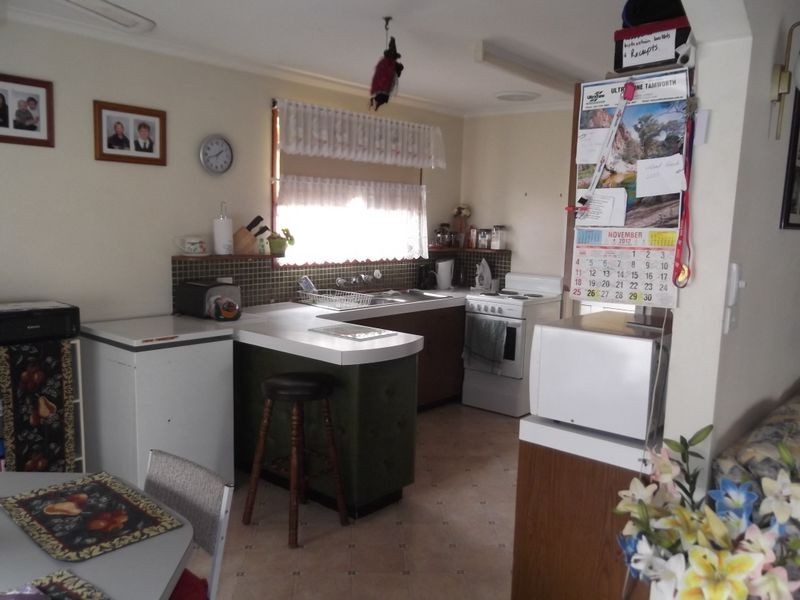 34 Kyooma Street, Hillvue NSW 2340