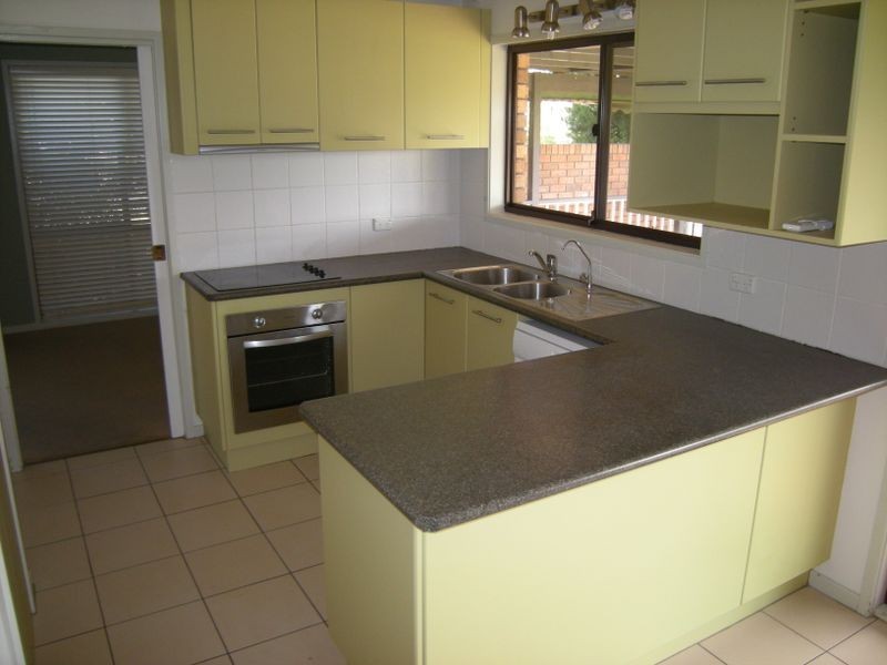 11 Gordon Street, Tamworth NSW 2340