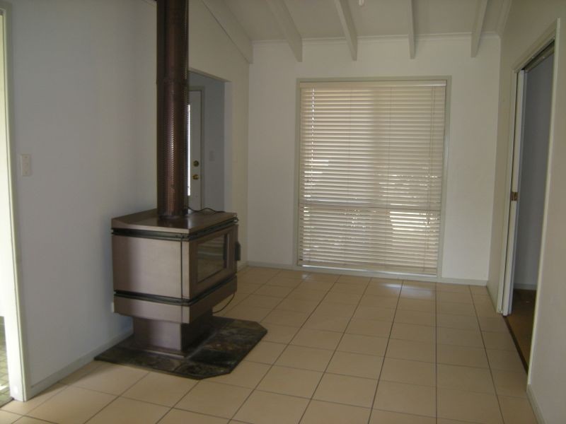 11 Gordon Street, Tamworth NSW 2340