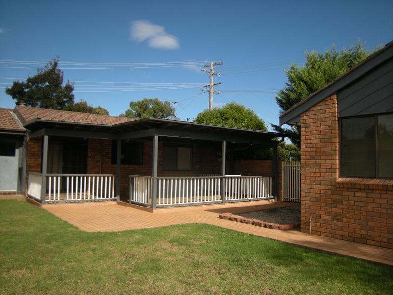 11 Gordon Street, Tamworth NSW 2340