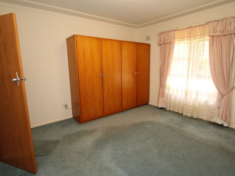 8 Russell Street, Tamworth NSW 2340