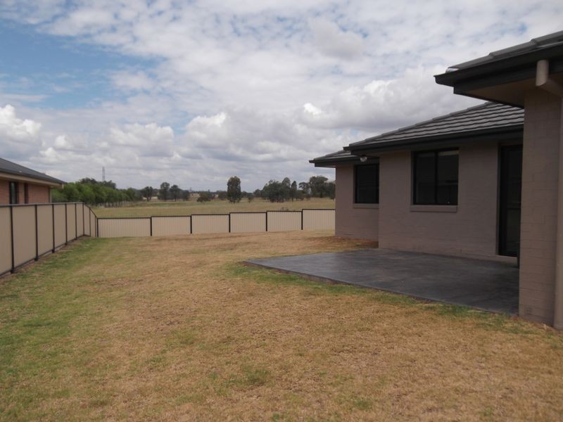 15 Rosella Avenue, Calala NSW 2340