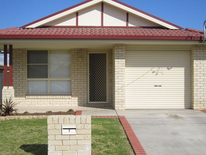 7 Mitchell Street, Westdale NSW 2340