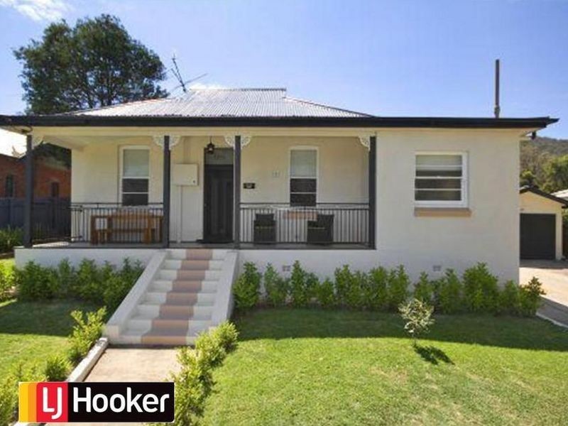 98 Napier Street, Tamworth NSW 2340