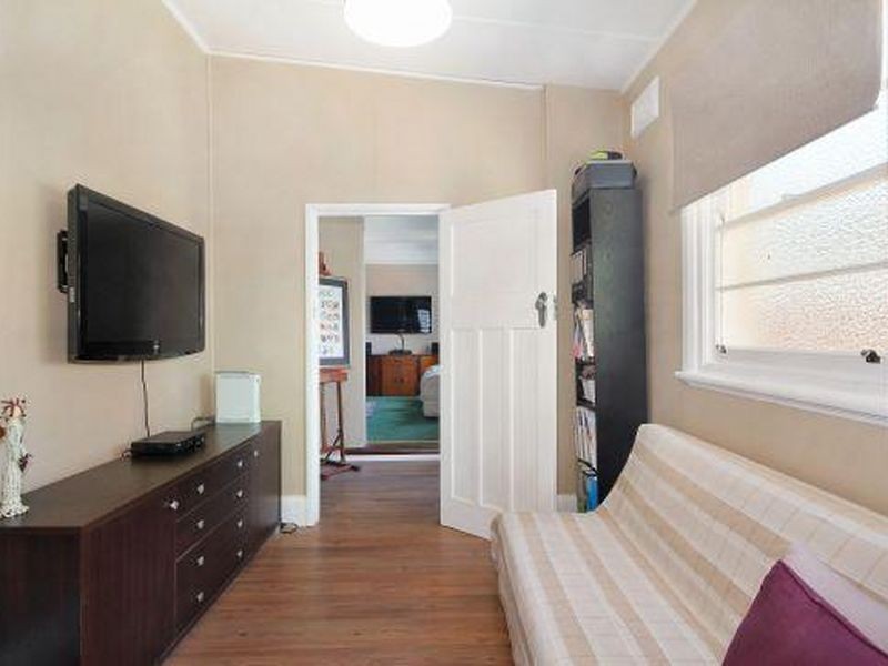 98 Napier Street, Tamworth NSW 2340