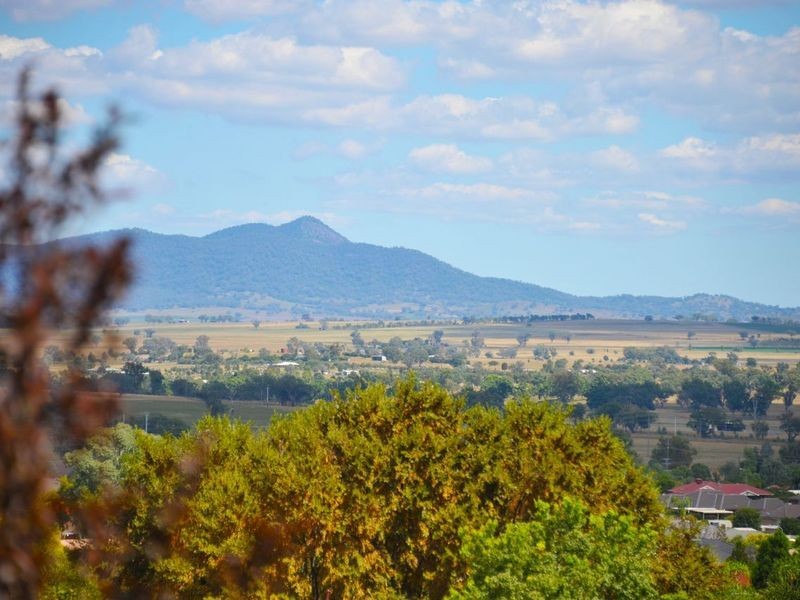 4 Kilpa Place, Tamworth NSW 2340