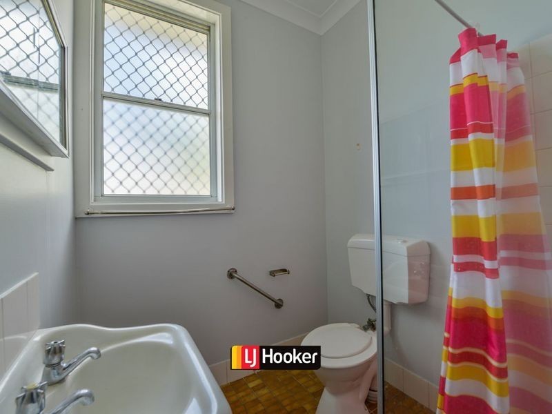 12/12a Thompson Crescent, Tamworth NSW 2340