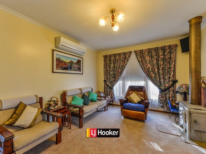 22 Bourne Street, Tamworth NSW 2340