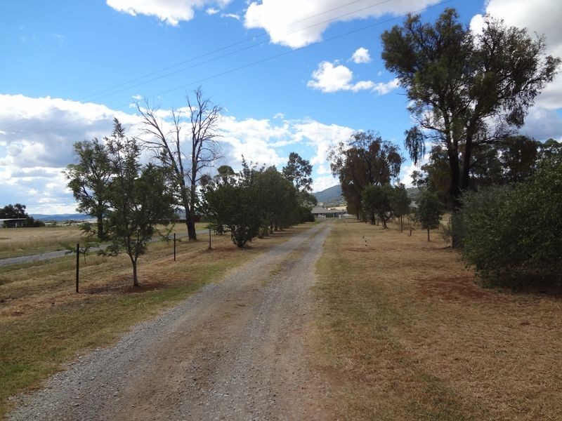 ‘Torwood’/83 Browns Lane, Tamworth NSW 2340