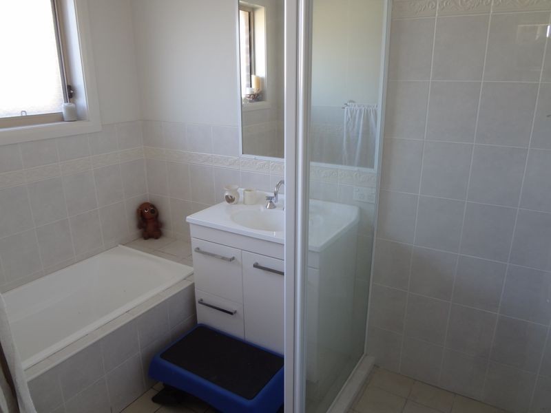 3 Tasman Place, Westdale NSW 2340