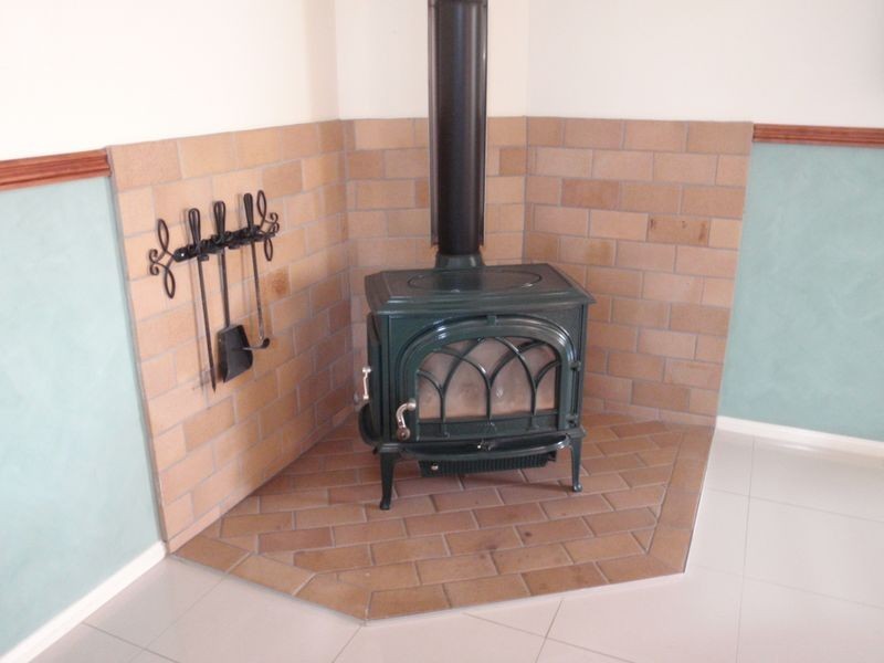 8 Wattle Street, Kootingal NSW 2352