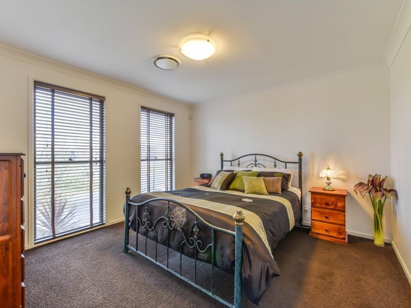 14 The Heights, Tamworth NSW 2340