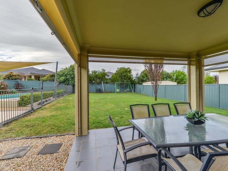 14 The Heights, Tamworth NSW 2340