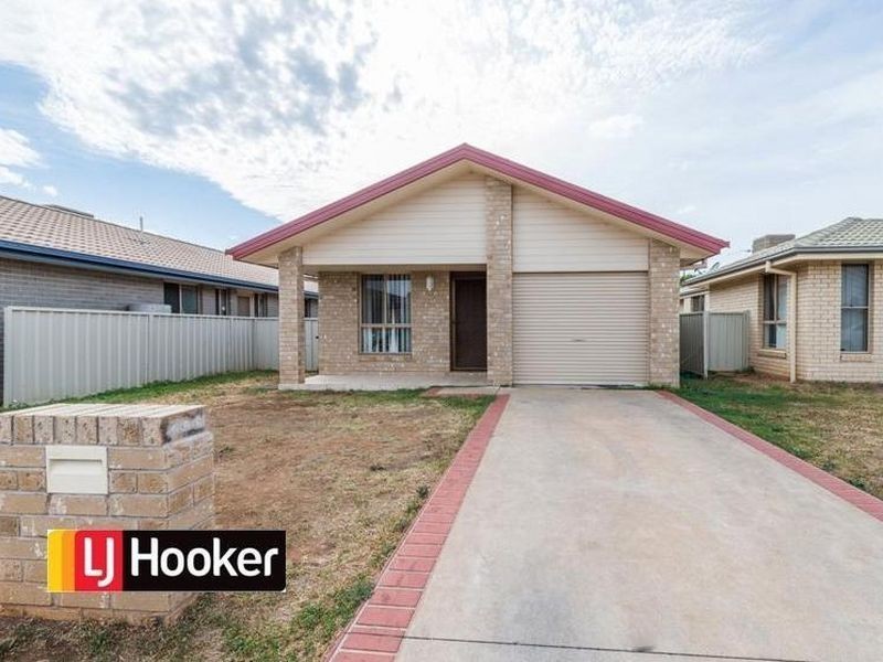 4 Tasman Place, Westdale NSW 2340