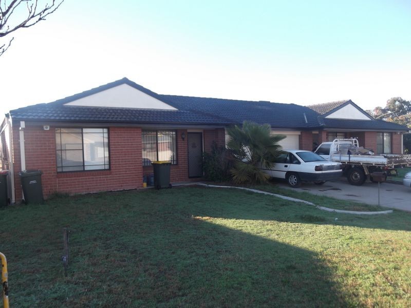 1 & 2/13 Karwin Street, Tamworth NSW 2340