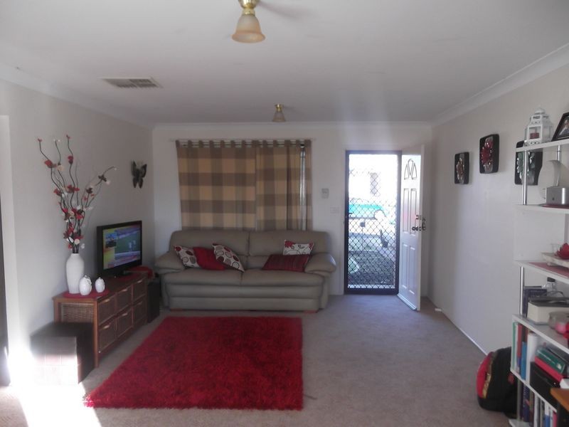 1 & 2/13 Karwin Street, Tamworth NSW 2340