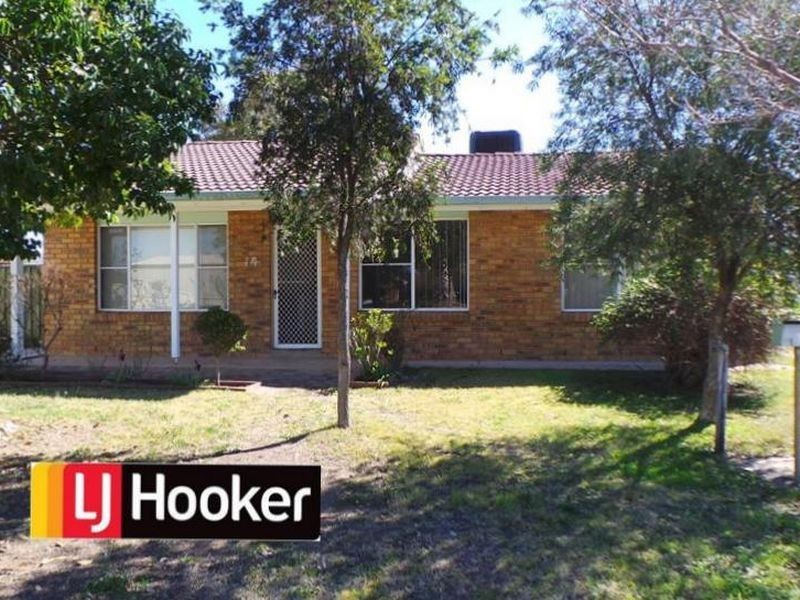 14 Wylie Place, Tamworth NSW 2340